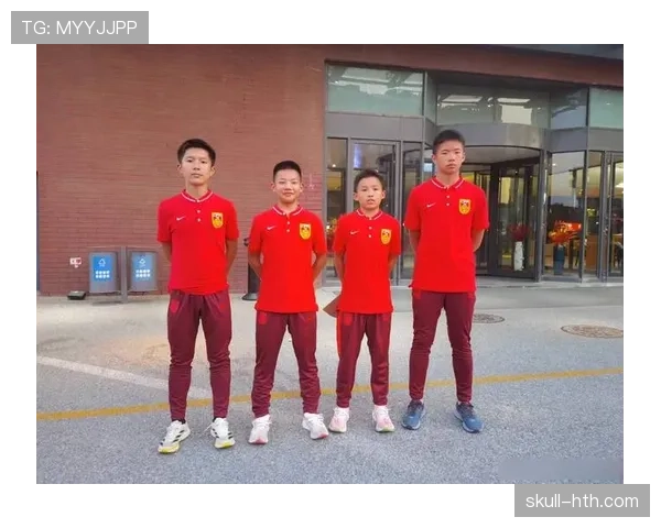 青训规则中球员年龄范围与比赛参与标准的详细解析 青训规则中球员年龄范围与比赛参与标准的详细解析
